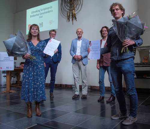 Annelies Loeff, Patrick Timmermans, Arnoud-Jan Bijsterveld en Lasse van den Dikkenberg bij de Scriptieprijs Brabantse Geschiedenis 2020. Fotograaf: Raymond Kubben.